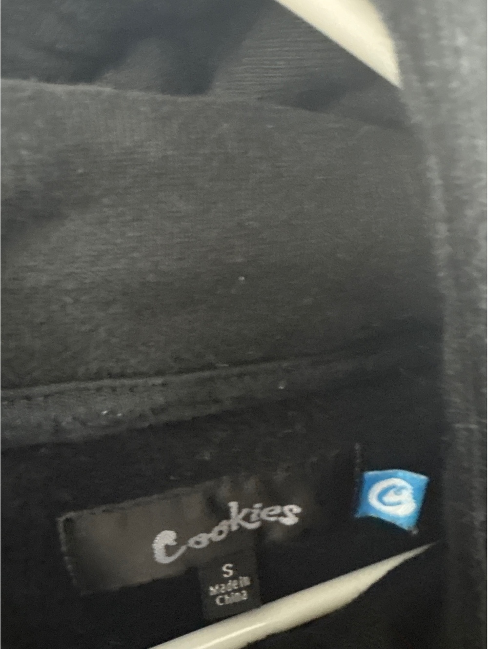 Cookies Intl. Men’s Black Hoodie with Front Logo and Zip Pockets, Size Small - Picture 5 of 7